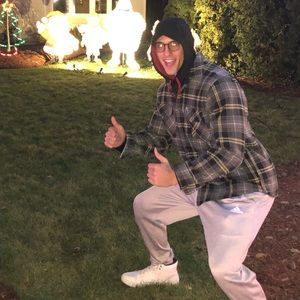 Meet your Posher, Nicholas